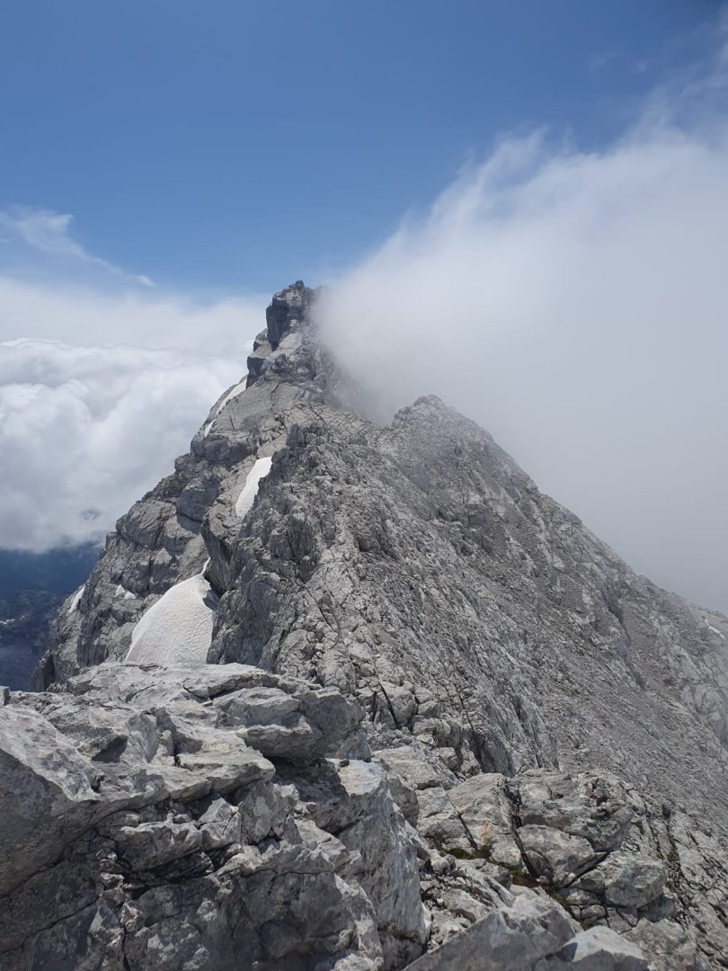 Watzmann Mittelspitze 2714m via Hocheck.jpg